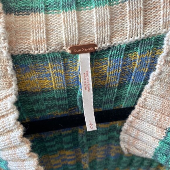 Free People sweater short romper.  Washed never worn. - Picture 7 of 7